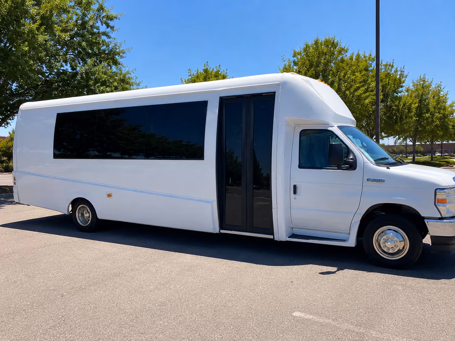 bridgeport danbury charter buses