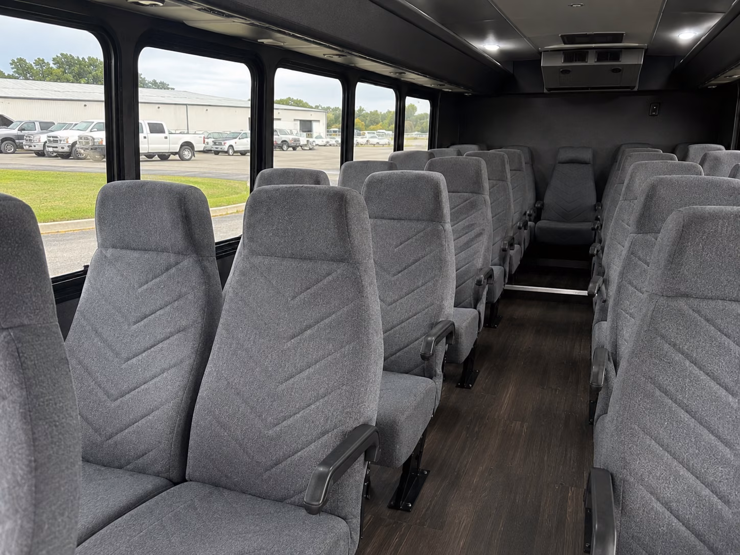 new rochelle short and long term charter bus services for new rochelle businesses